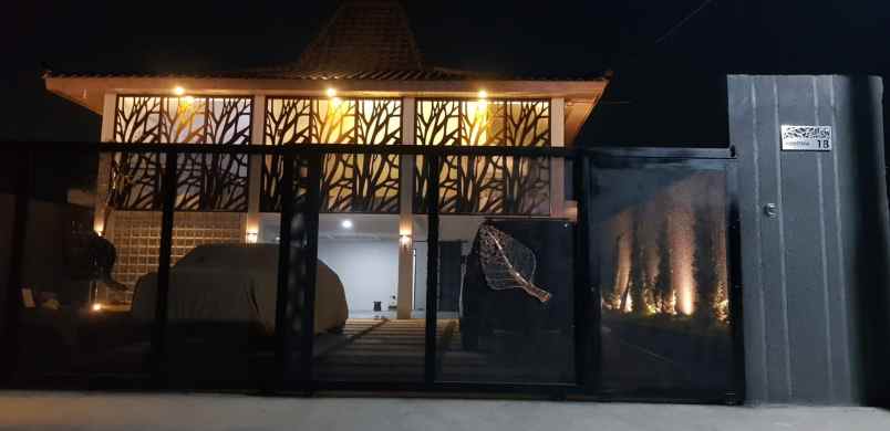 dijual rumah maguwoharjo kec depok