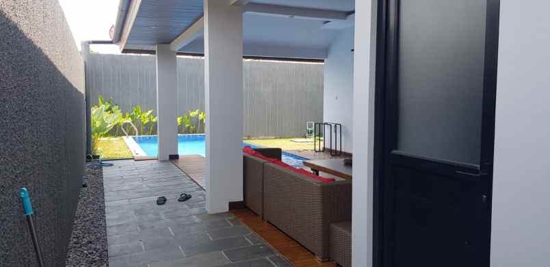 dijual rumah maguwoharjo kec depok