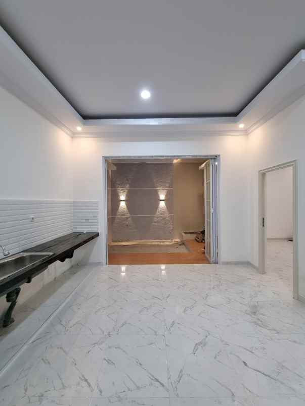 dijual rumah mampang pancoran mas depok