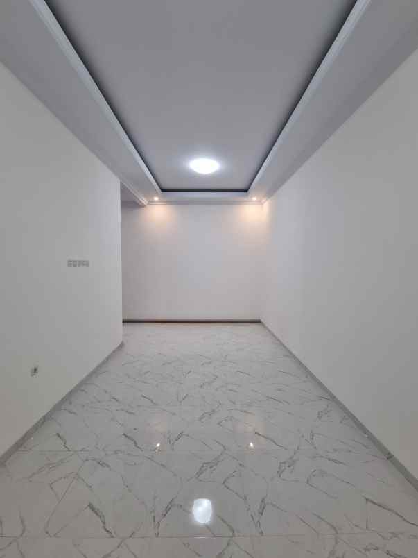 dijual rumah mampang pancoran mas depok