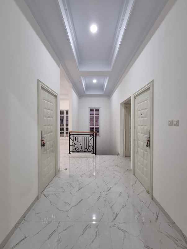 dijual rumah mampang pancoran mas depok