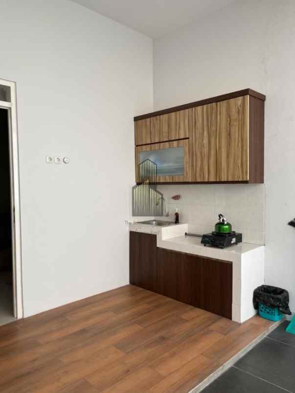 dijual rumah mangunharjo