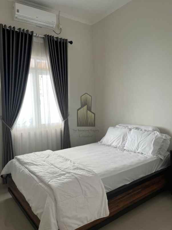 dijual rumah mangunharjo