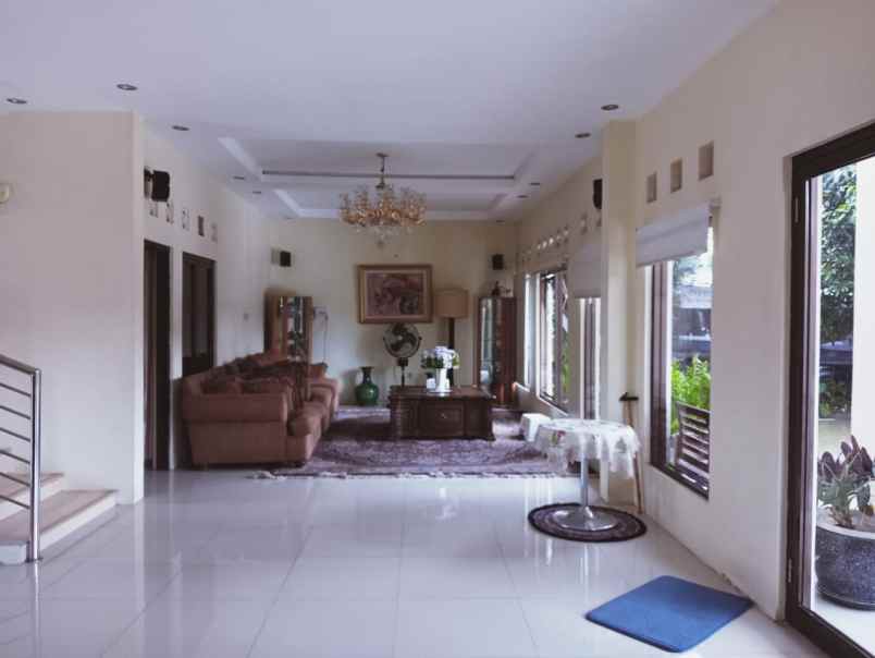 dijual rumah meewah parung bogor