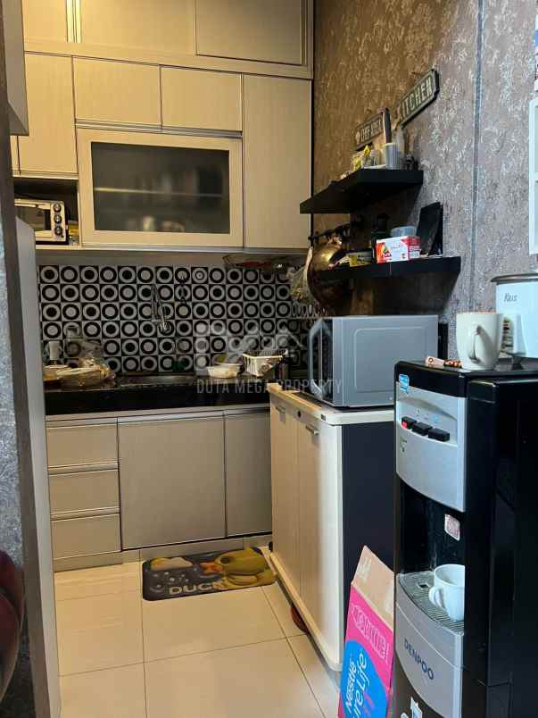 dijual rumah melia residence graha raya