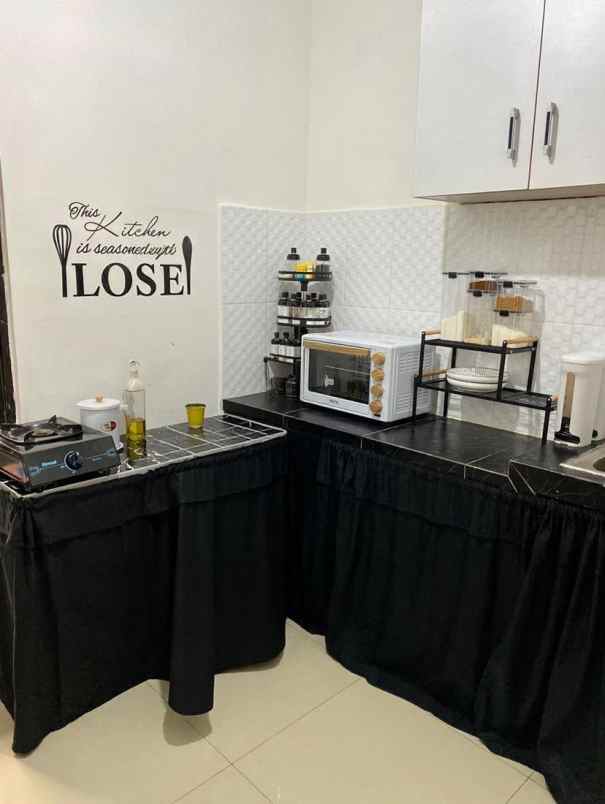 dijual rumah meruyung limo depok
