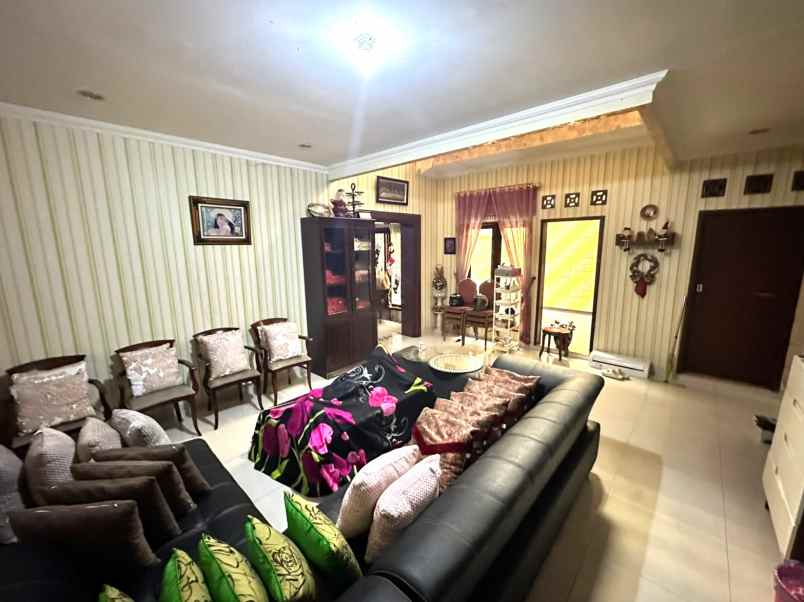dijual rumah metland menteng cakung