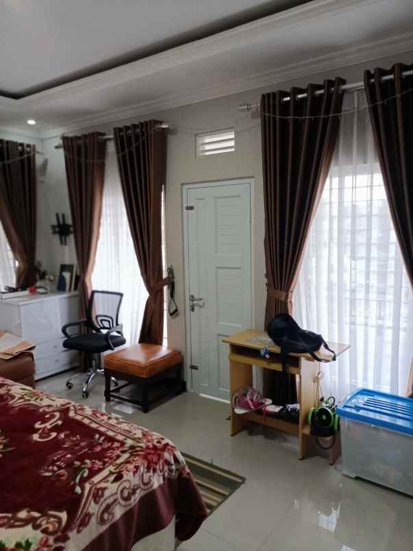 dijual rumah mewah batununggal cibadak sukabumi