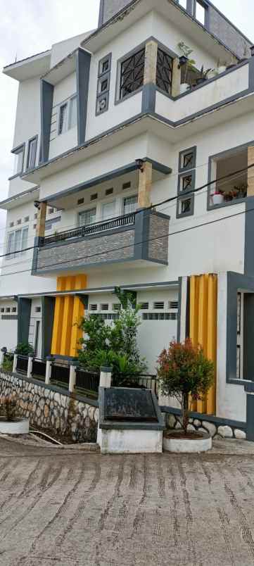 dijual rumah mewah batununggal cibadak sukabumi