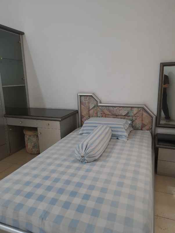 dijual rumah mewah lokasi jl pahlawan trip kota malang