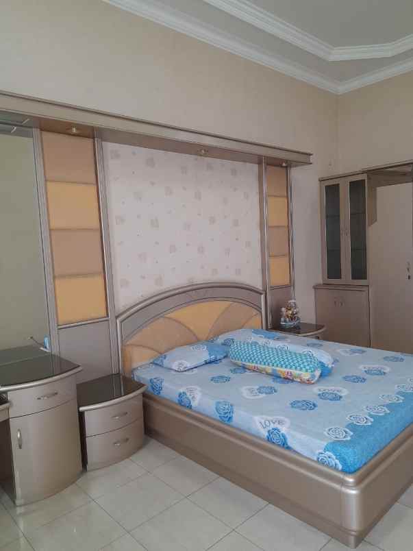 dijual rumah mewah lokasi jl pahlawan trip kota malang