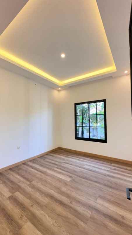 dijual rumah mewah private pool di sentul city