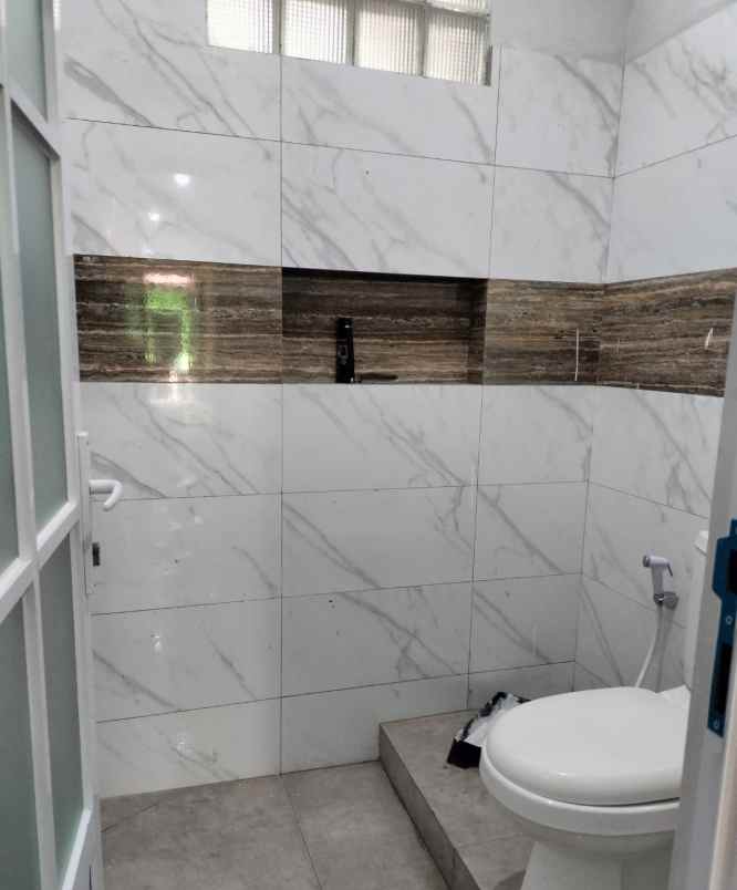 dijual rumah minomartani