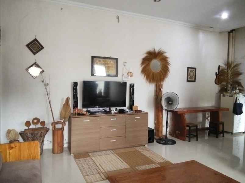 dijual rumah ngestiharjo