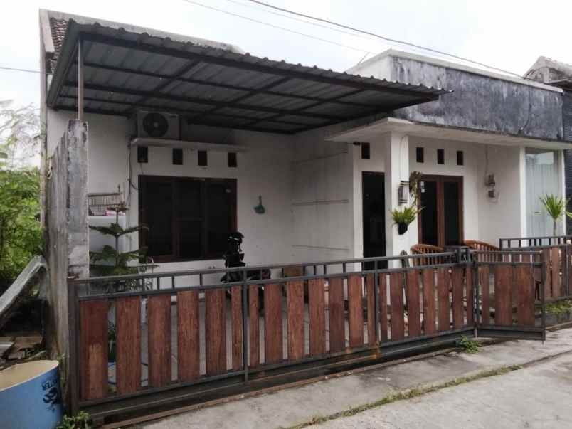 dijual rumah ngestiharjo