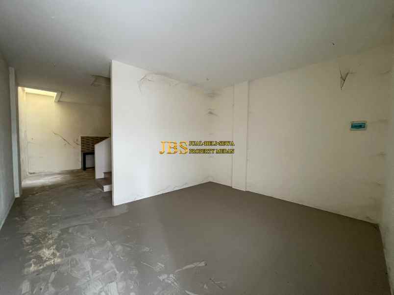 dijual rumah omplek cemara asri cluster