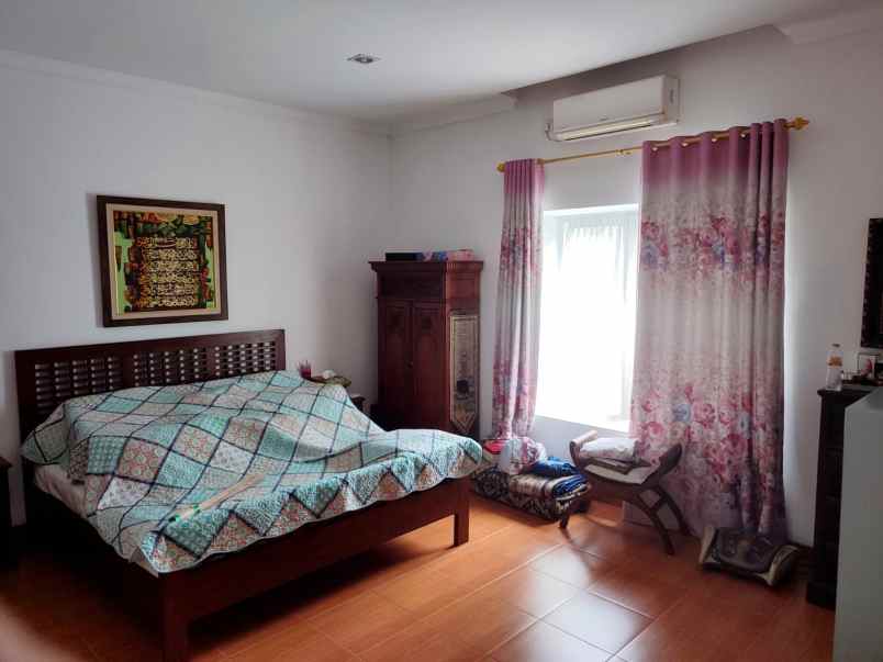 dijual rumah pamulang barat