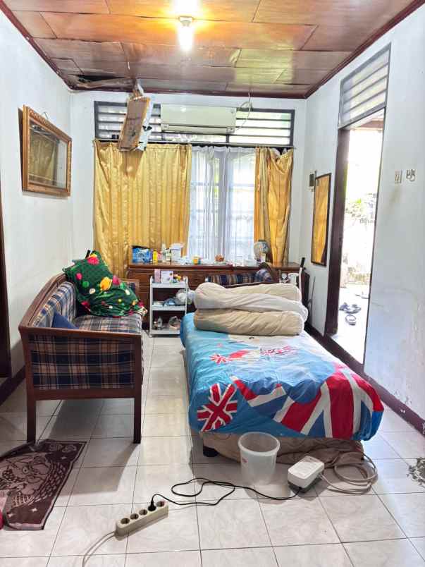 dijual rumah pancoran barat vii