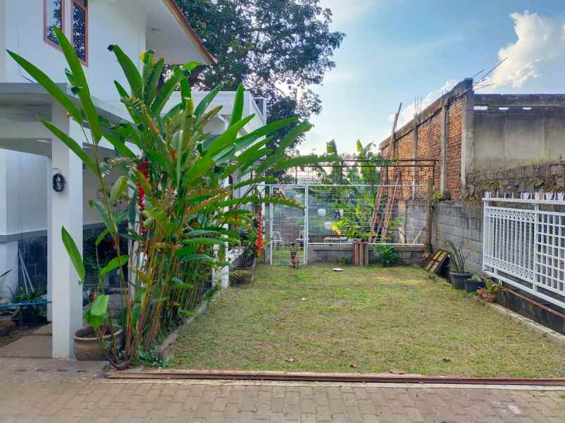 dijual rumah parongpong