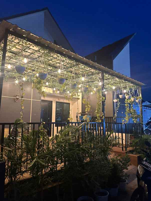 dijual rumah pd terong depok