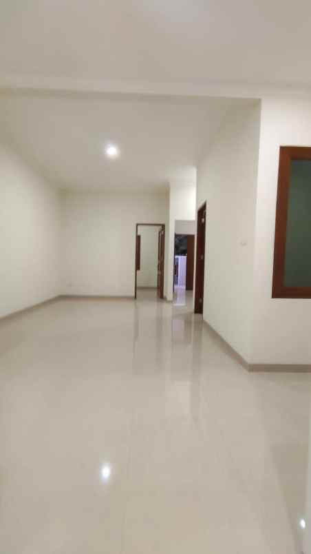 dijual rumah pekayon