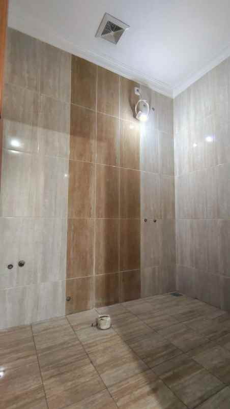 dijual rumah pekayon