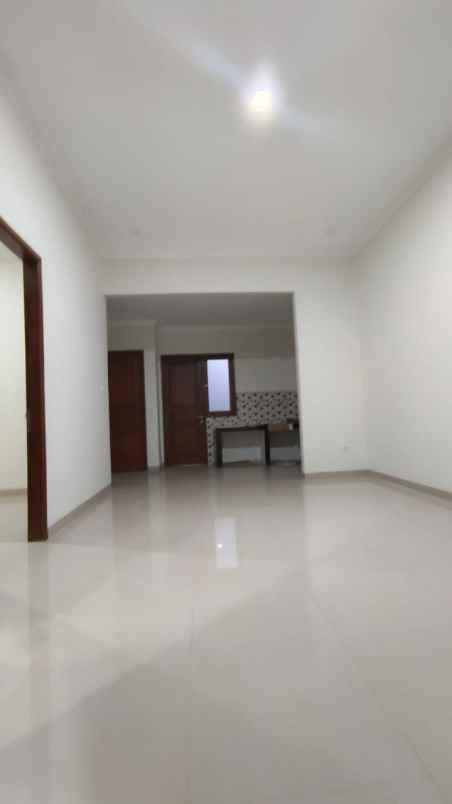 dijual rumah pekayon