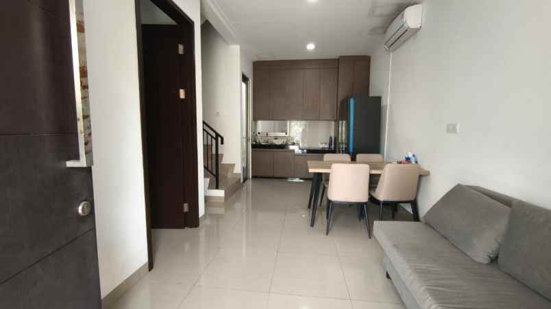 dijual rumah penjaringan jakarta utara