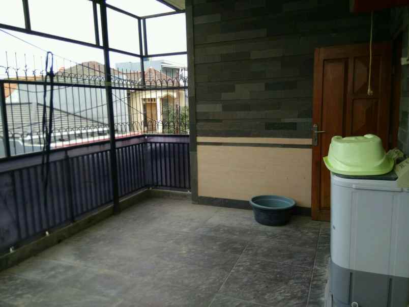dijual rumah permata indah cisaranten