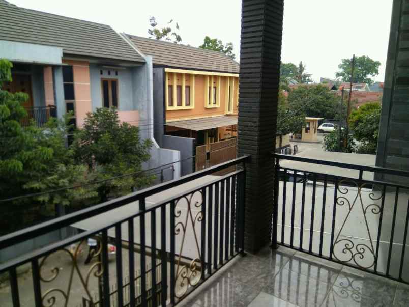 dijual rumah permata indah cisaranten
