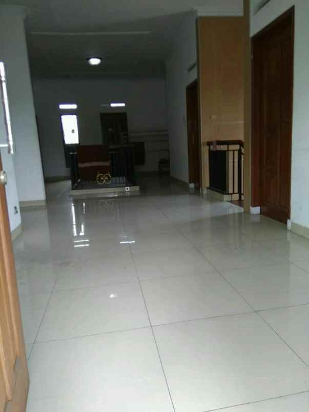 dijual rumah permata indah cisaranten