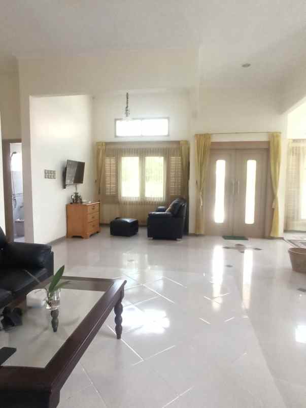 dijual rumah permata jingga suhat kota