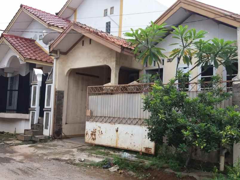 dijual rumah perum panorama indah