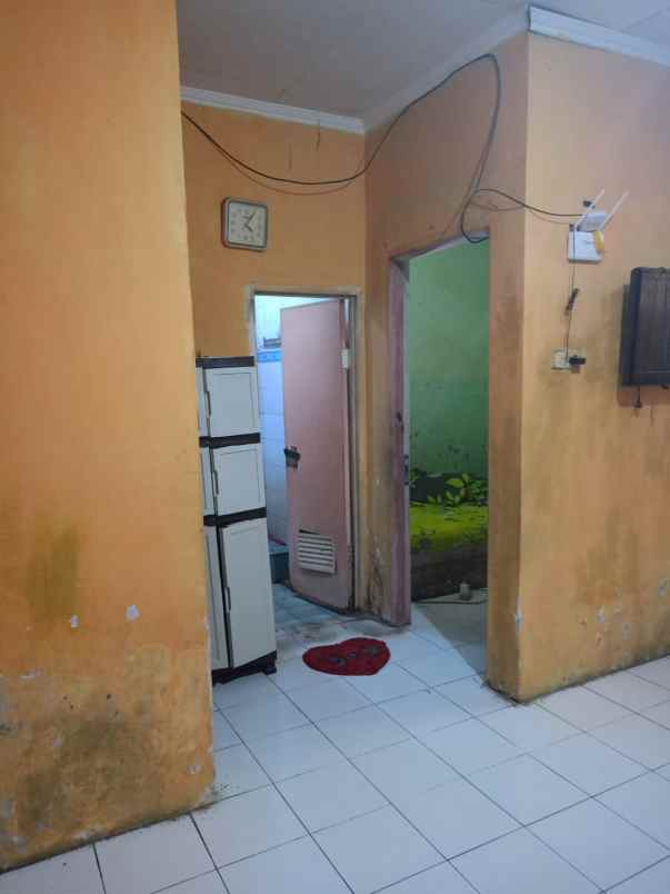 dijual rumah perum surya citra mas