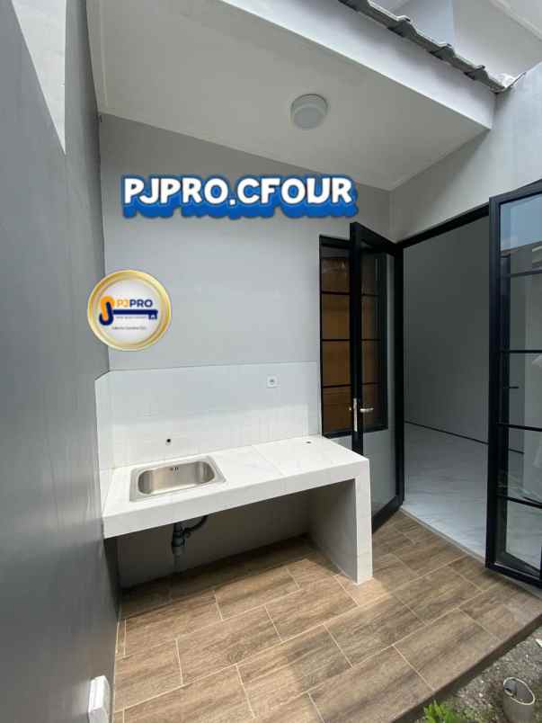 dijual rumah perumahan grand duta city