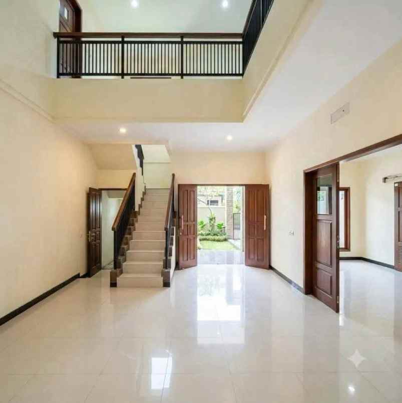 dijual rumah perumahan gunung sari indah