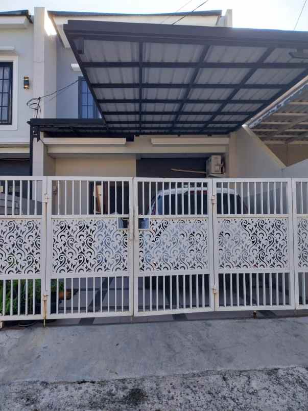 dijual rumah perumahan gunungsqri indah