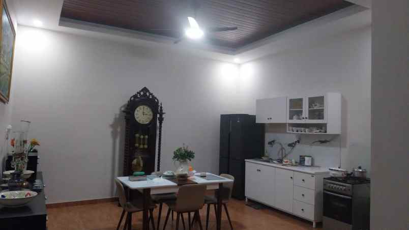 dijual rumah perumahan gunungsqri indah