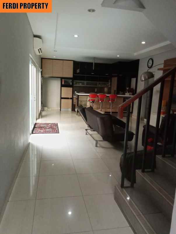 dijual rumah perumahan kota wisata cibubur