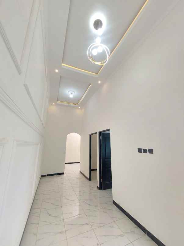 dijual rumah perumahan permata puri