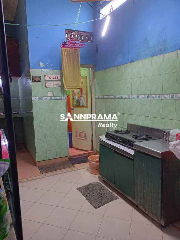 dijual rumah perumnas beji