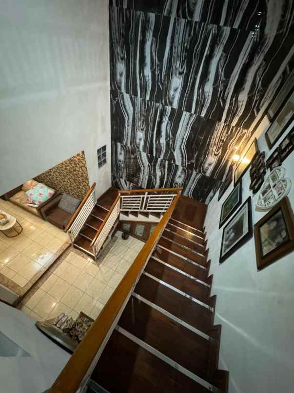 dijual rumah pondok bambu jakarta timur
