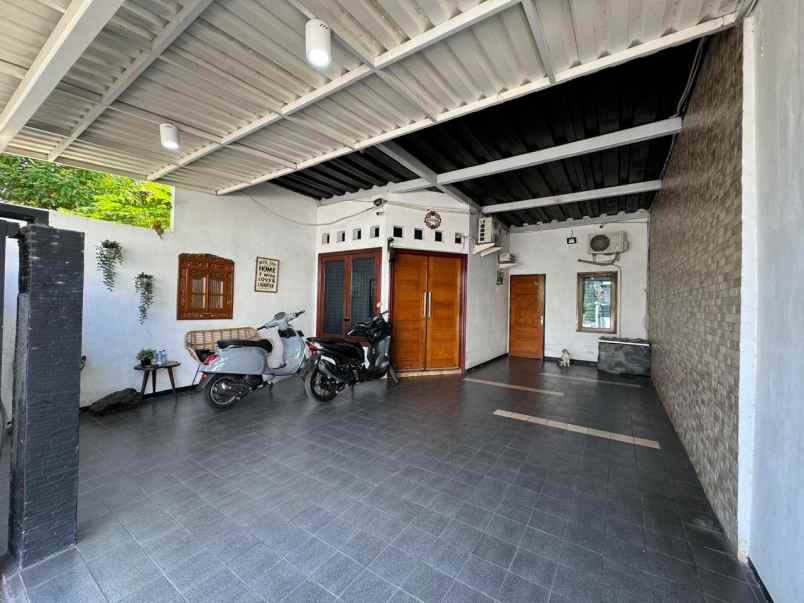 dijual rumah pondok bambu jakarta timur