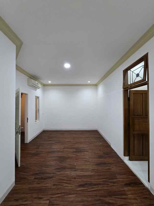 dijual rumah pondok kelapa jakarta timur