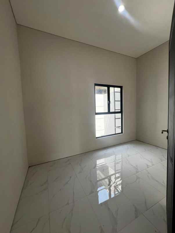 dijual rumah pondok mutiara