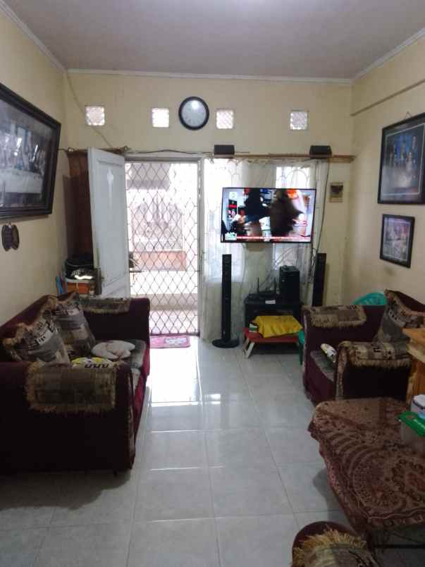 dijual rumah puri harapan