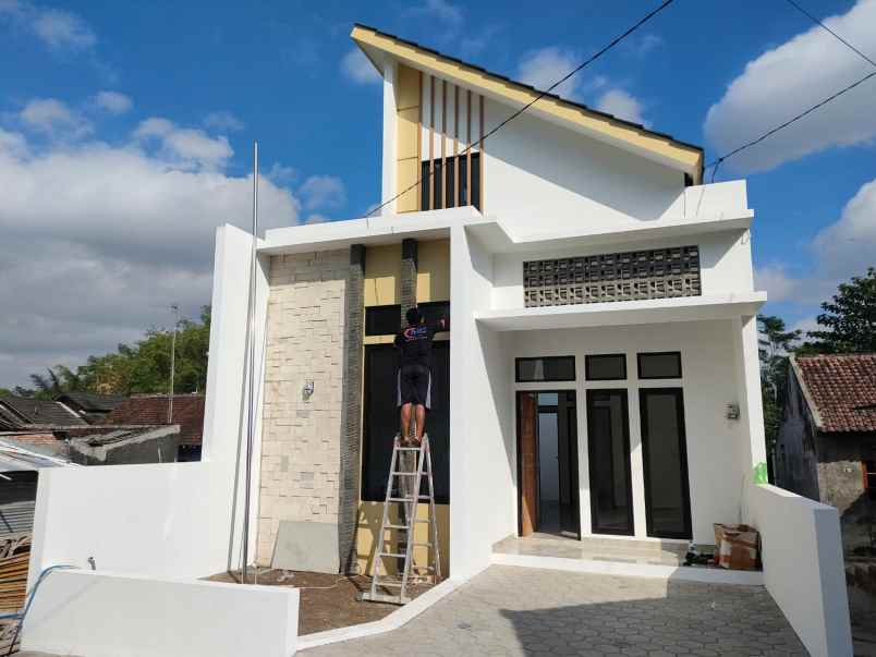 Rumah Modern Bisa Kpr 11 Menit Ke Kampus Upn Veteran Jogja