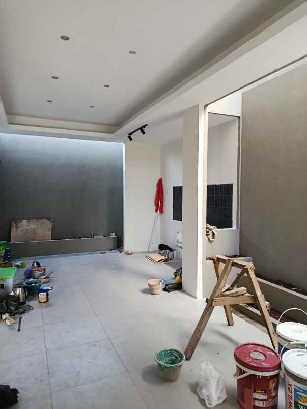 dijual rumah purwomartani