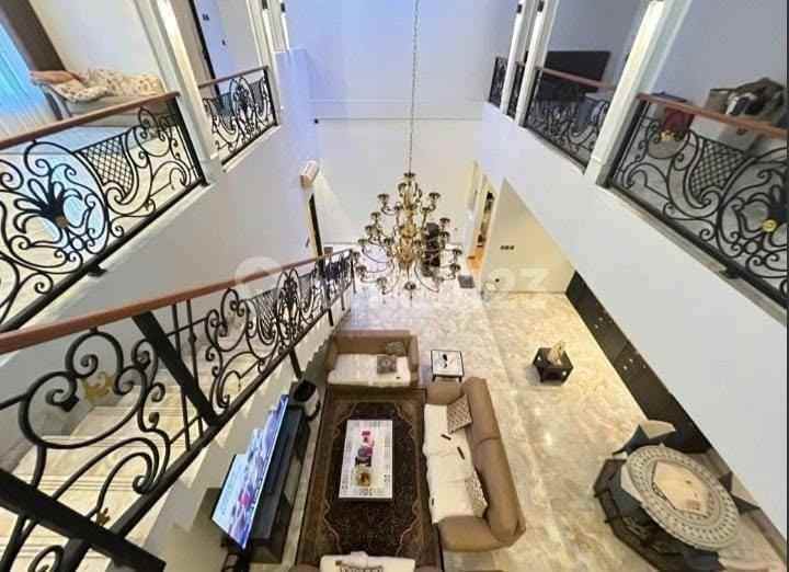 dijual rumah raffles hills cibubur