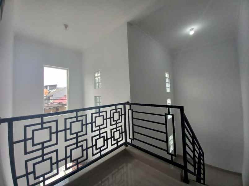 dijual rumah ratna jatikaramat bekasi